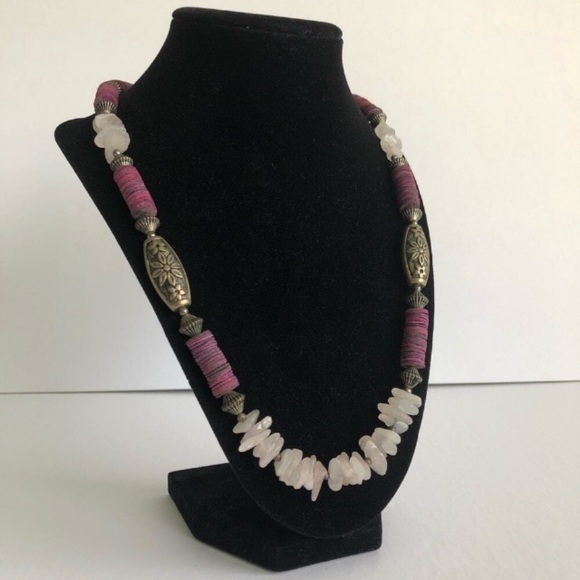 Vintage rose quartz pink shell gray bead necklace - Picture 3 of 4